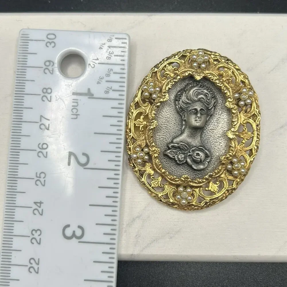 Vintage gold plated Cameo Brooch Pearl Flower Design, Pewter in Frame READ #534
